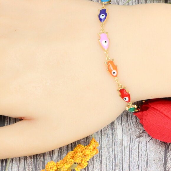 "Trendy Handmade Bracelet – A Stylish Gift for Women & Girls, MAR091902 - Picture 5 of 10